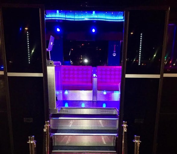 karaobus 2